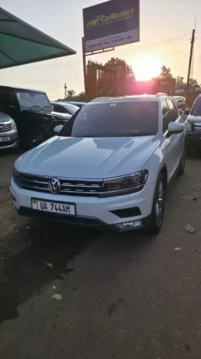 VOLKSWAGEN Tiguan allspace