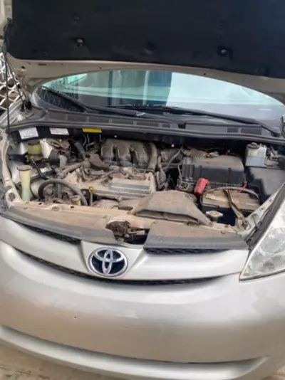 TOYOTA Sienna