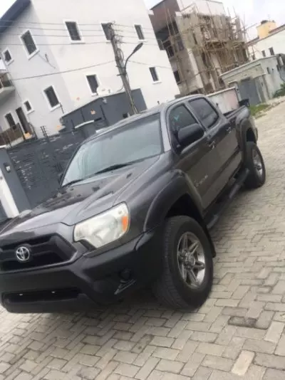 Toyota Tacoma