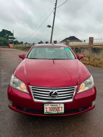Lexus ES