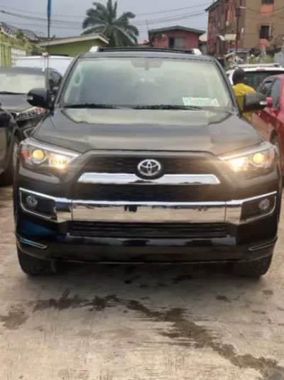 TOYOTA 4Runner