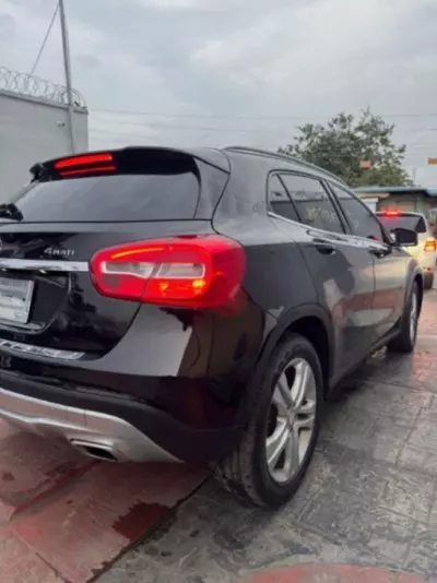 Mercedes-Benz GLA 250