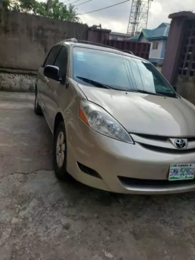Toyota Sienna