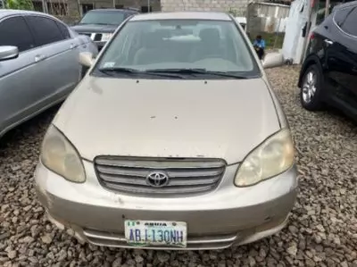 TOYOTA Corolla
