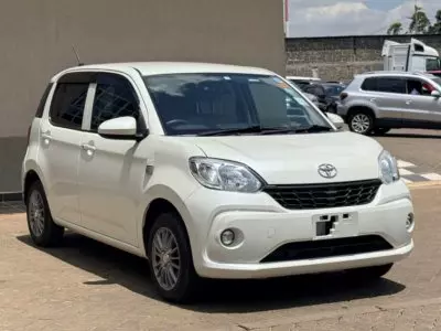 TOYOTA Passo