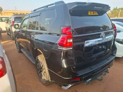 TOYOTA Landcruiser TZ.G