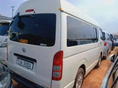 TOYOTA Hiace
