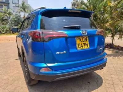 TOYOTA RAV 4
