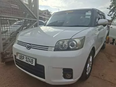 TOYOTA Rumion