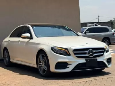 Mercedes-Benz E 200