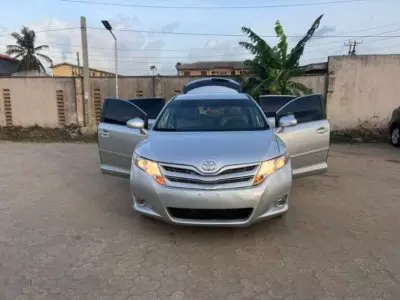 TOYOTA Venza