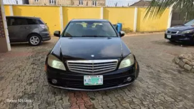 Mercedes-Benz C 300