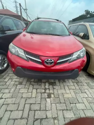 TOYOTA RAV 4