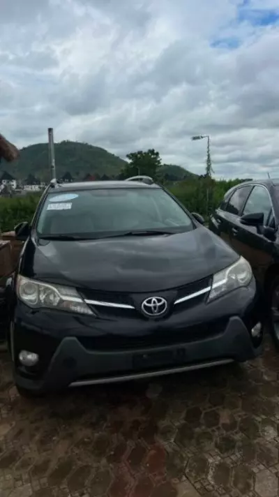 TOYOTA RAV4