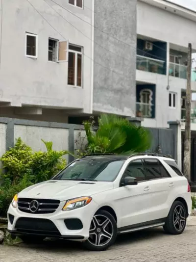 Mercedes-Benz GLE 400