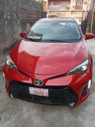 TOYOTA Corolla
