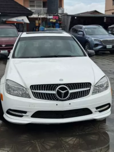 Mercedes-Benz C 300