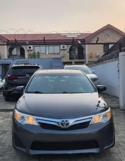 TOYOTA Camry