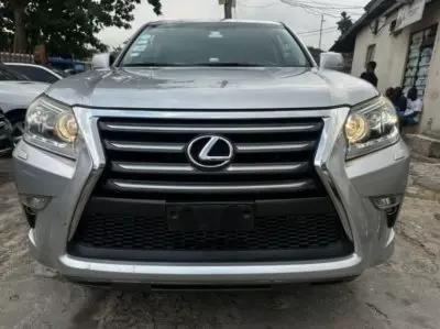Lexus GS 460
