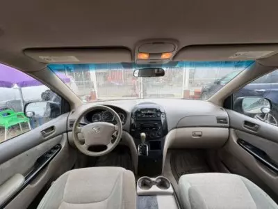 TOYOTA Sienna