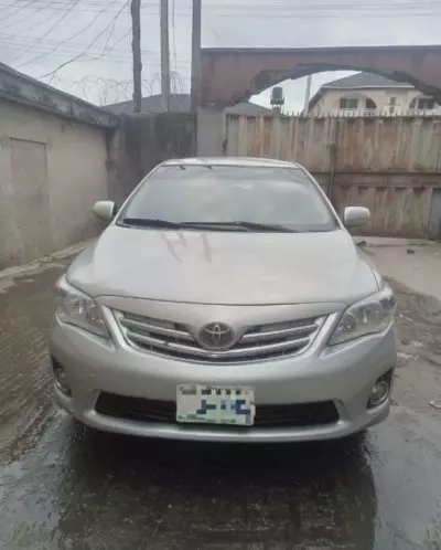 TOYOTA Corolla