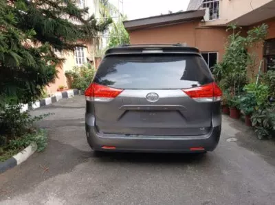 Toyota Sienna