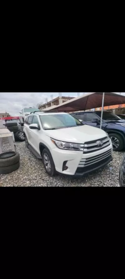 TOYOTA Highlander