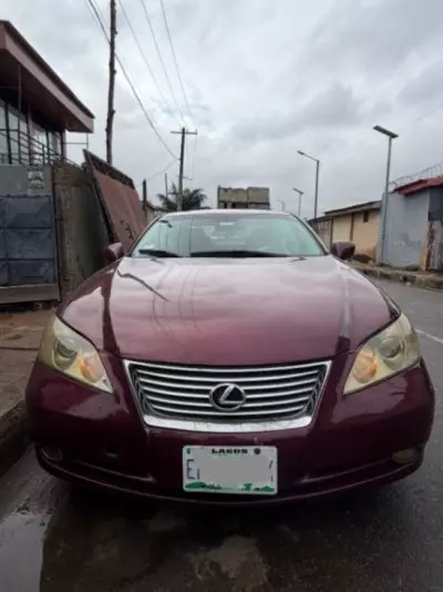 Lexus ES