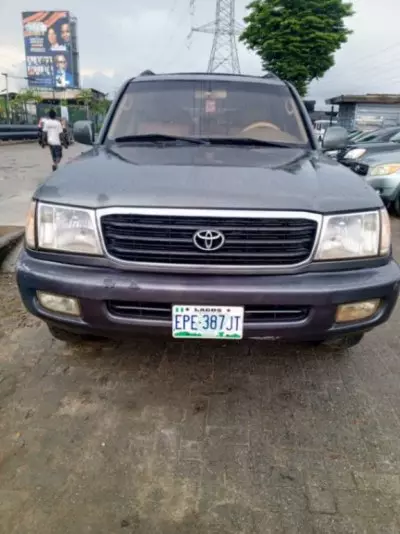 Toyota Land Cruiser