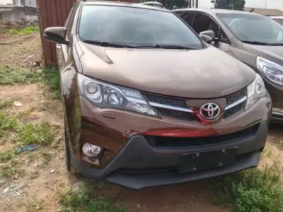 TOYOTA RAV 4