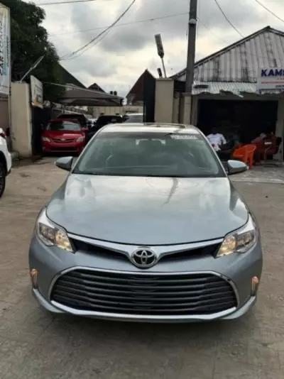 TOYOTA Avalon