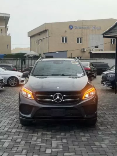 Mercedes-Benz GLE 350