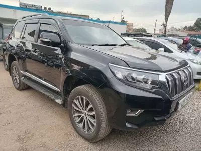 TOYOTA Landcruiser Prado