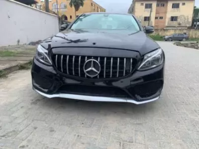 Mercedes-Benz C 400
