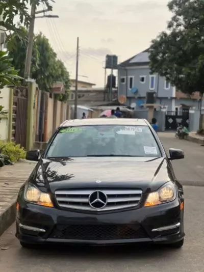 Mercedes-Benz C 300