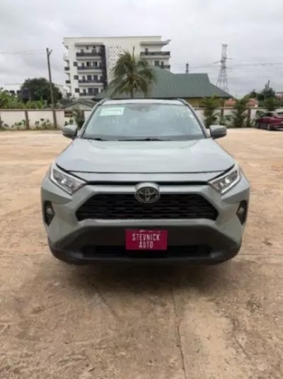 TOYOTA RAV 4