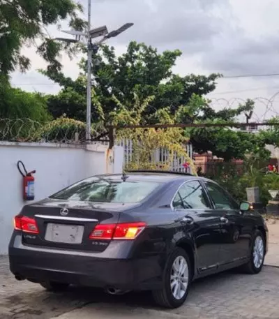 Lexus ES