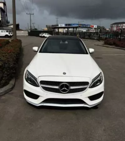 Mercedes-Benz C 300