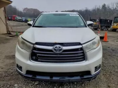 TOYOTA Highlander