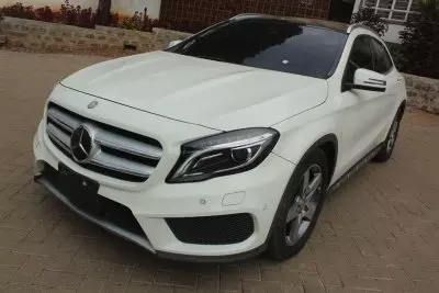 Mercedes-Benz GLA 180
