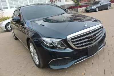 Mercedes-Benz E 400