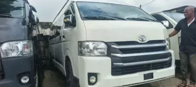 TOYOTA Hiace