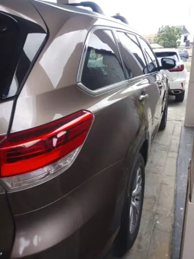 TOYOTA Highlander