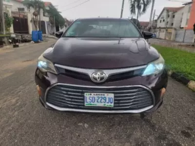 TOYOTA Avalon