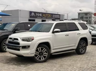 TOYOTA 4-Runner