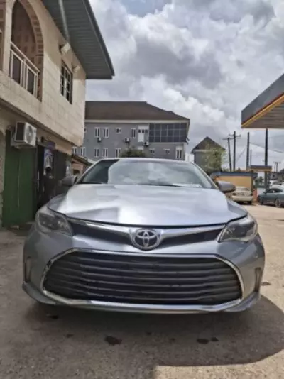 TOYOTA Avalon