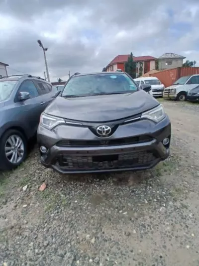 TOYOTA RAV 4