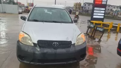 TOYOTA Corolla Matrix