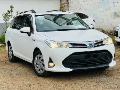 TOYOTA Fielder hybrid