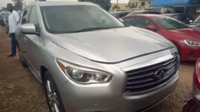 Infiniti FX